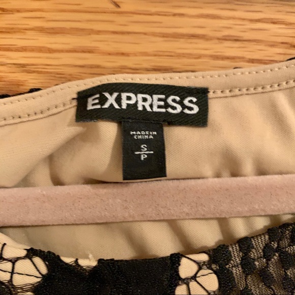 NWOT Express All Over Lace Tee, size S. - Picture 5 of 6